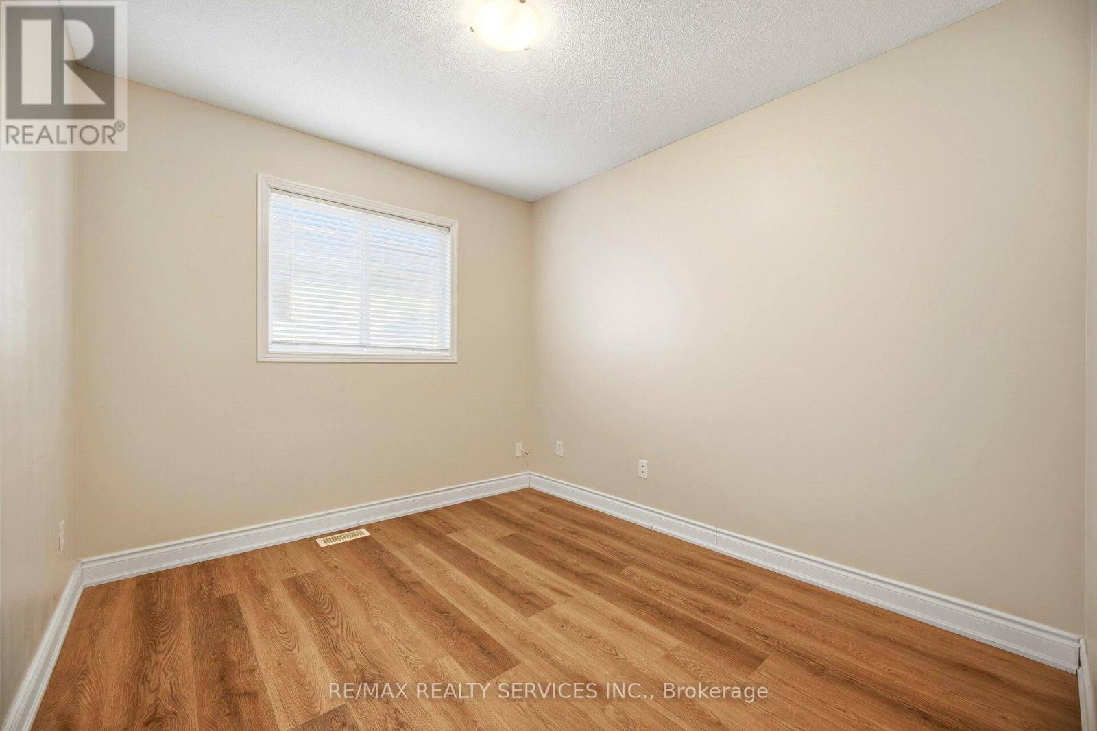 15 Margaret Street, Thorold, Ontario  L0S 1K0 - Photo 28 - X12682790