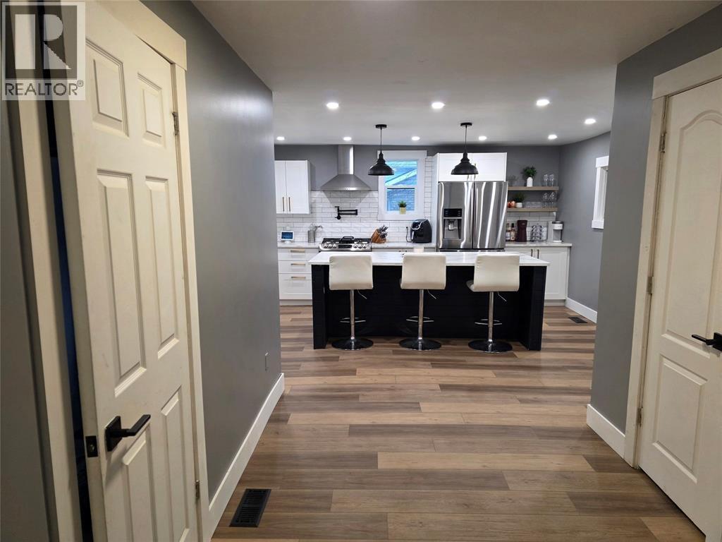 2565 Elizabeth Street, Oil Springs, Ontario  N0N 1P0 - Photo 9 - 25031658