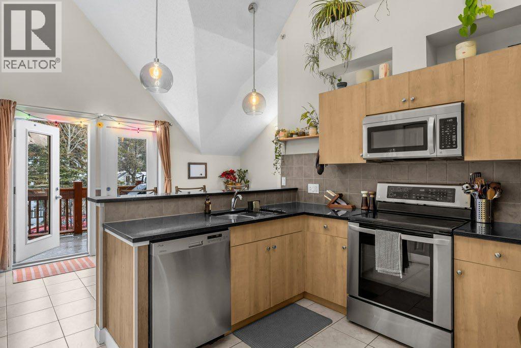 203, 201 Muskrat Street, Banff, Alberta  T1L 1H1 - Photo 15 - A2276771