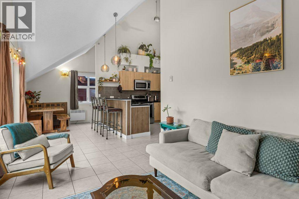 203, 201 Muskrat Street, Banff, Alberta  T1L 1H1 - Photo 10 - A2276771