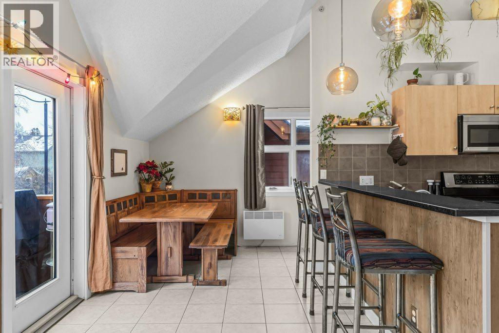 203, 201 Muskrat Street, Banff, Alberta  T1L 1H1 - Photo 4 - A2276771