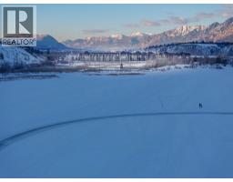 205 Third Avenue Unit# 2102, invermere, British Columbia