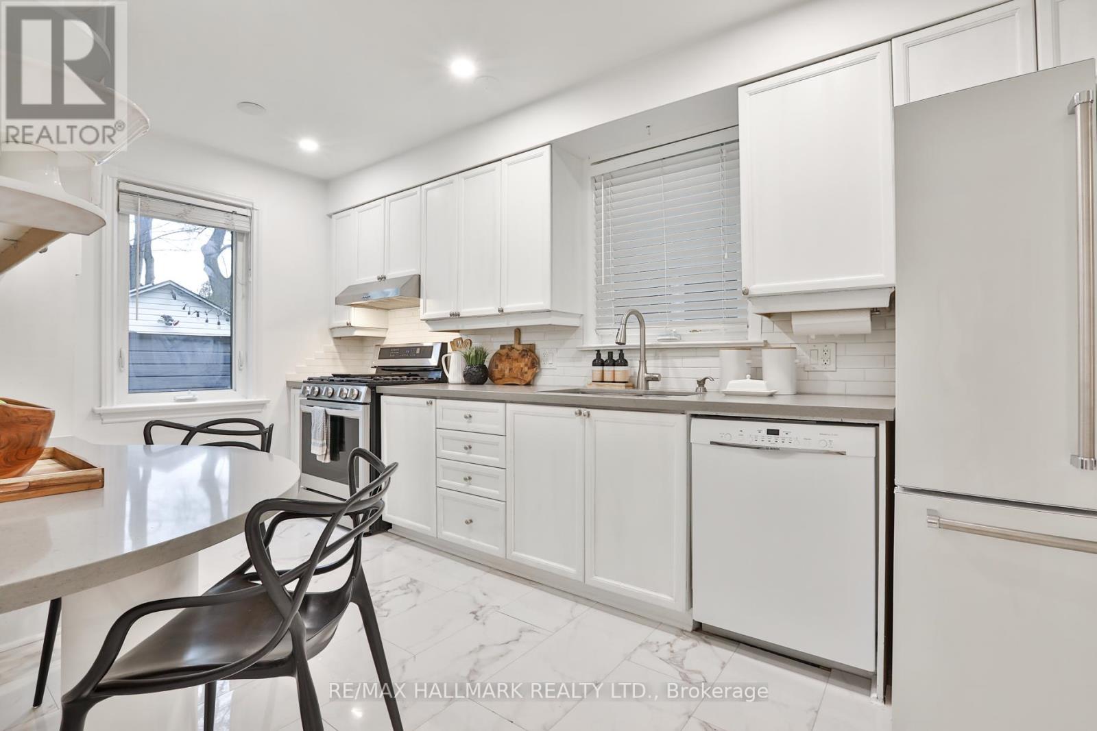 1632 Bathurst Street, Toronto, Ontario  M5P 3J5 - Photo 8 - C12698904