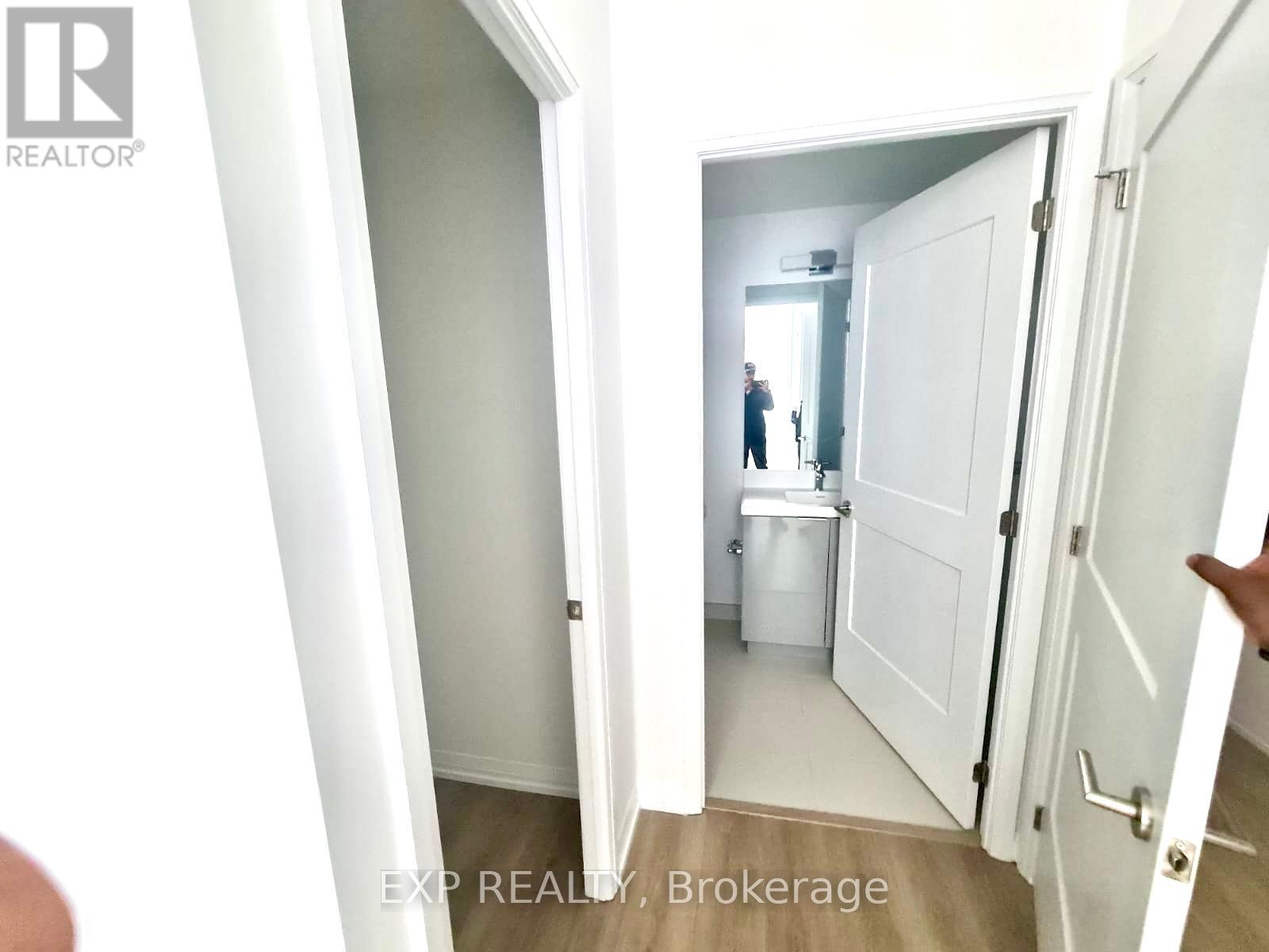 1004 - 25 Holly Street, Toronto, Ontario  M4S 0E3 - Photo 4 - C12698932