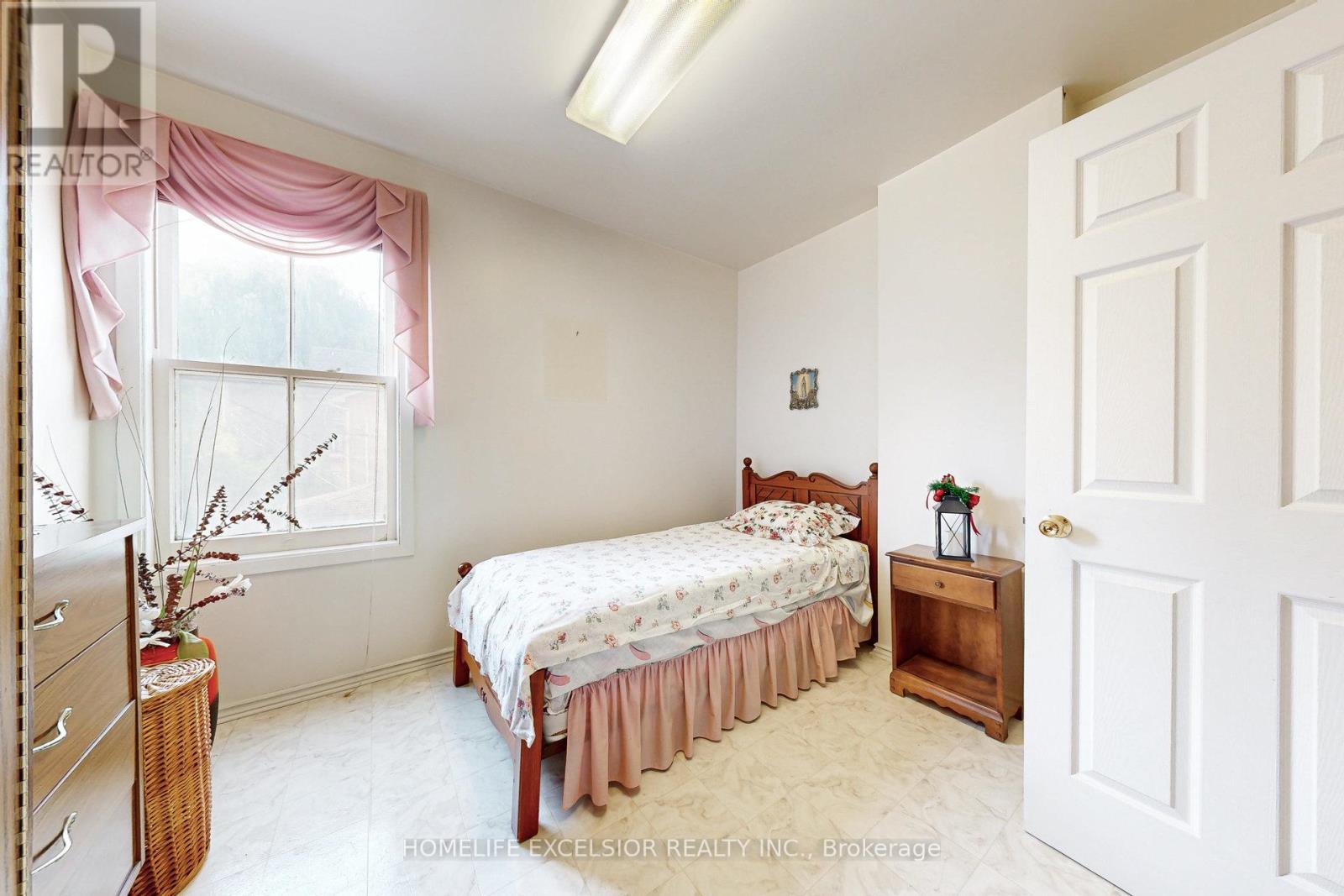 32 Argyle Street, Toronto, Ontario  M6J 1N4 - Photo 25 - C12698974