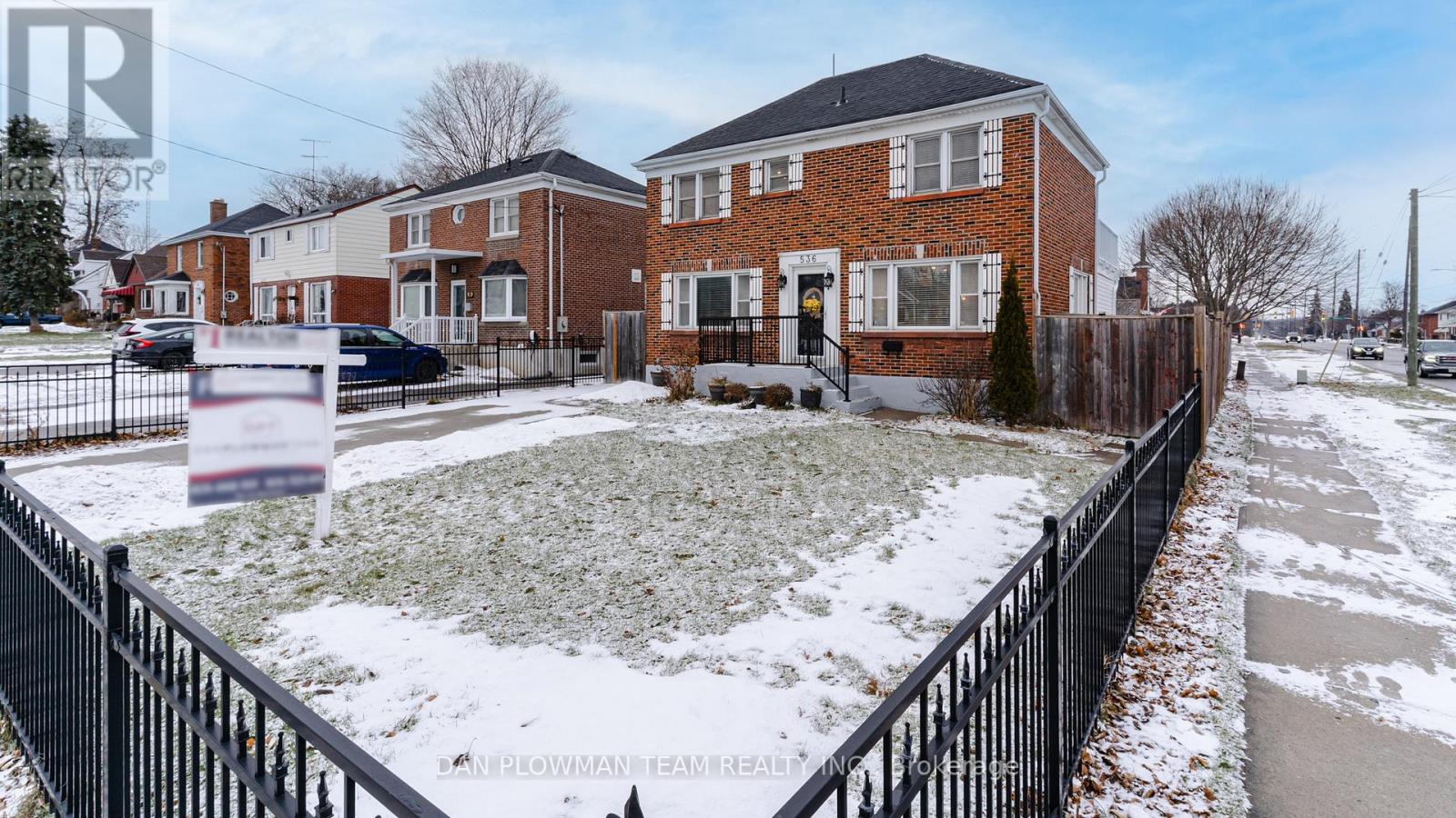 536 King Street E, Oshawa, Ontario  L1H 1G1 - Photo 2 - E12698882