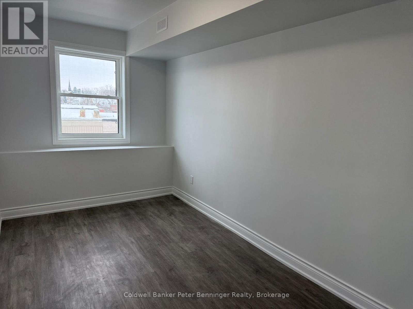 2 - 214 Durham Street E, Brockton, Ontario  N0G 2V0 - Photo 11 - X12687004