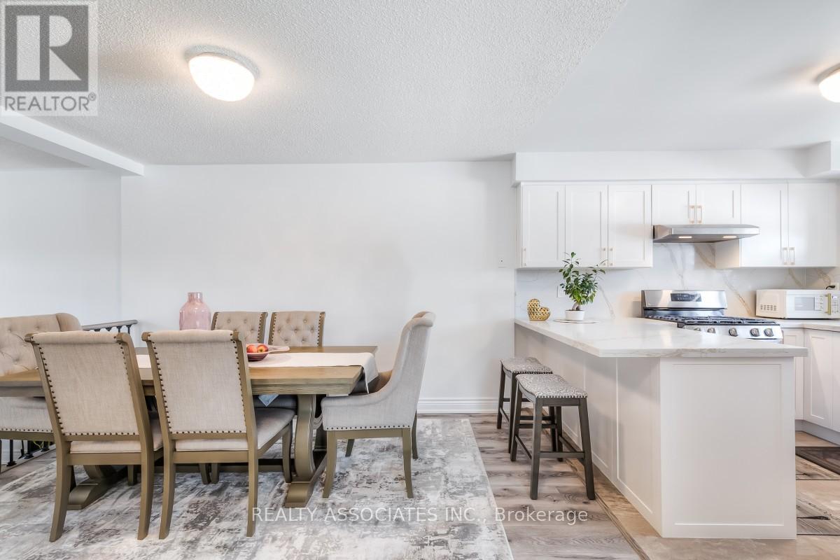 28 - 40 Sandlewood Court, Aurora, Ontario  L4G 7M9 - Photo 15 - N12698860