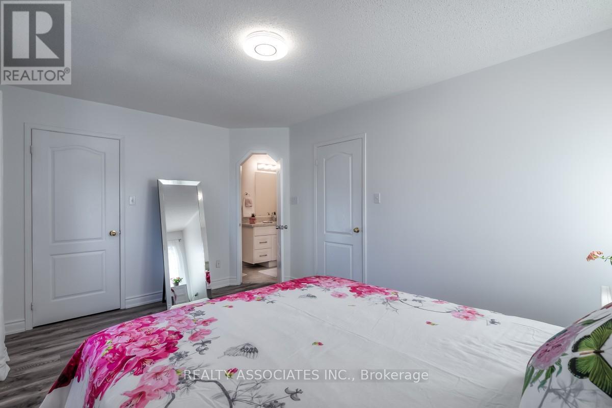 28 - 40 Sandlewood Court, Aurora, Ontario  L4G 7M9 - Photo 25 - N12698860