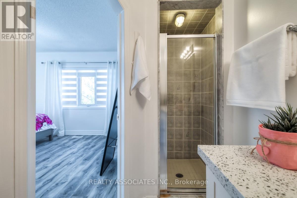 28 - 40 Sandlewood Court, Aurora, Ontario  L4G 7M9 - Photo 28 - N12698860