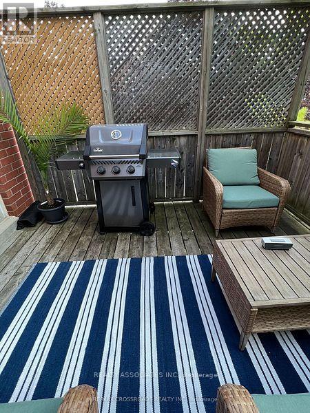 28 - 40 Sandlewood Court, Aurora, Ontario  L4G 7M9 - Photo 33 - N12698860