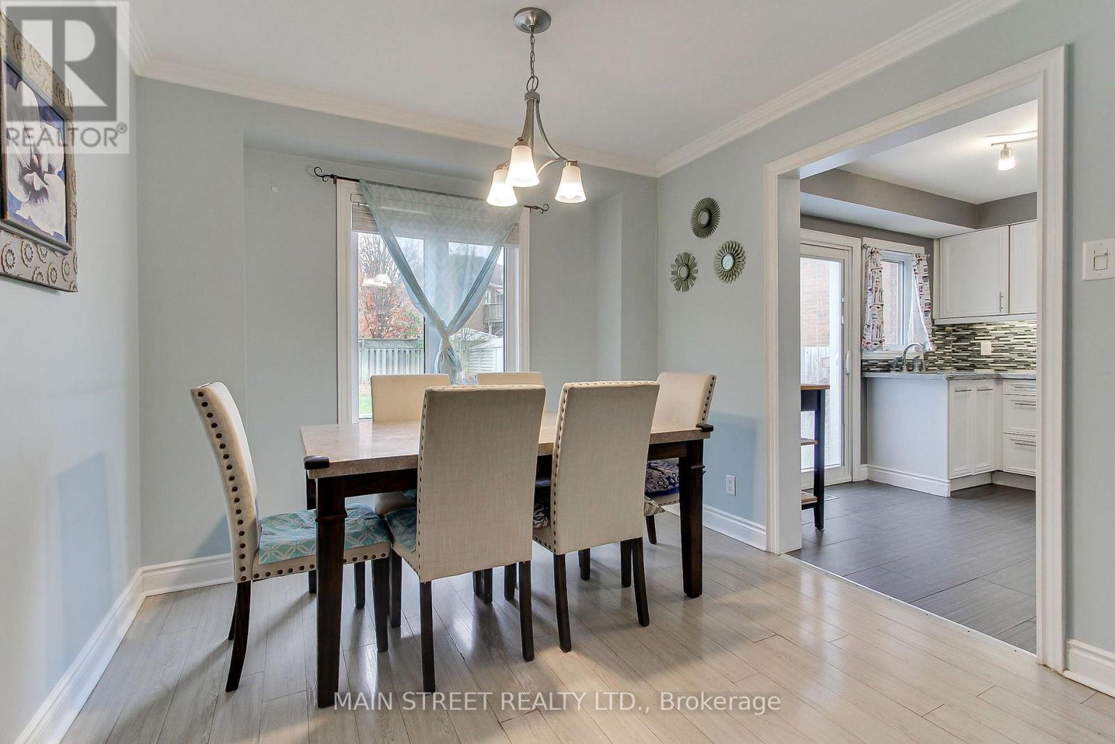 19 Natanya Boulevard, Georgina, Ontario  L4P 3R6 - Photo 13 - N12698864