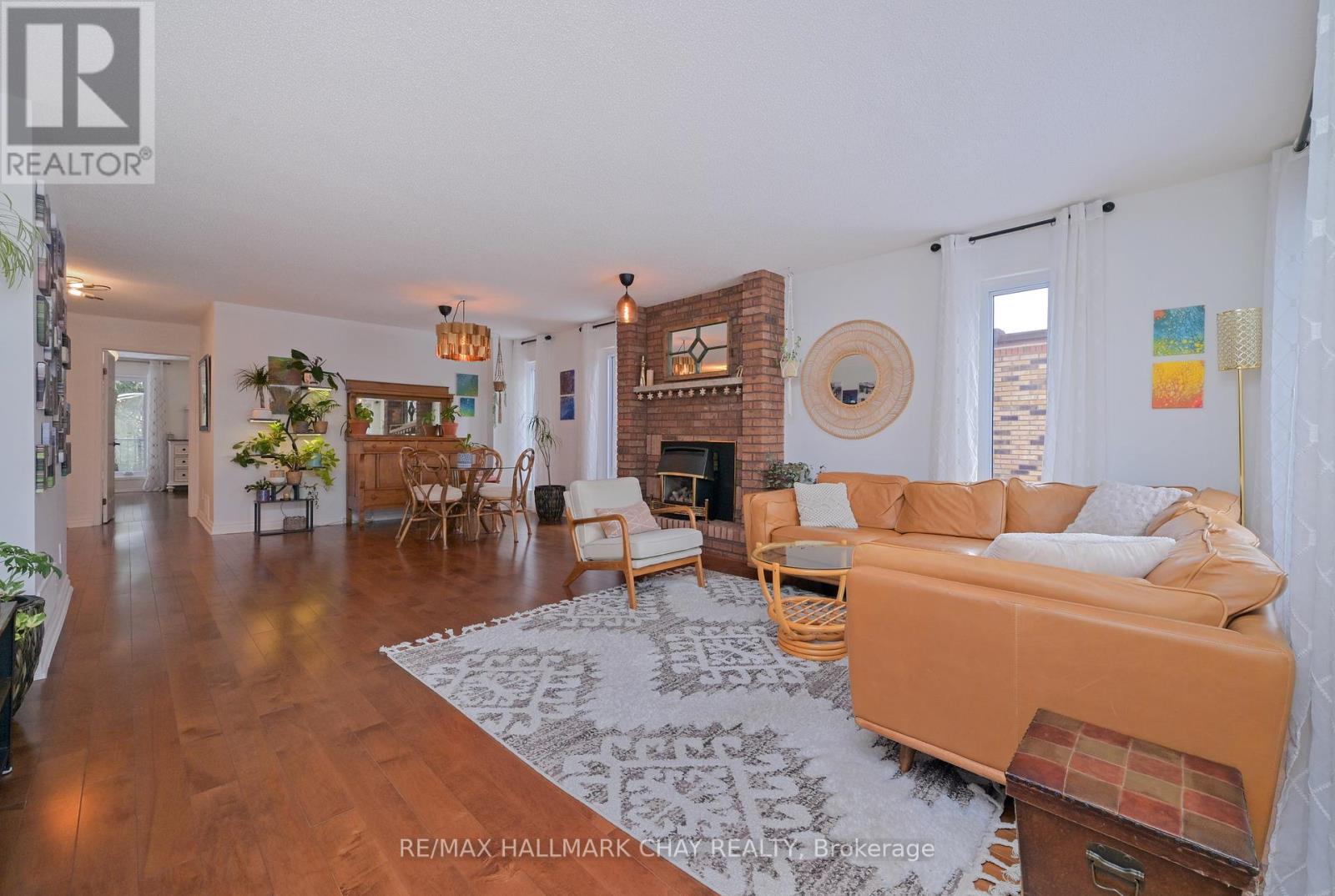 16 Green Briar Road, New Tecumseth, Ontario  L9R 1R5 - Photo 3 - N12698934