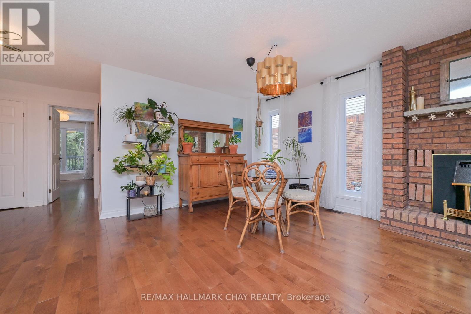 16 Green Briar Road, New Tecumseth, Ontario  L9R 1R5 - Photo 7 - N12698934