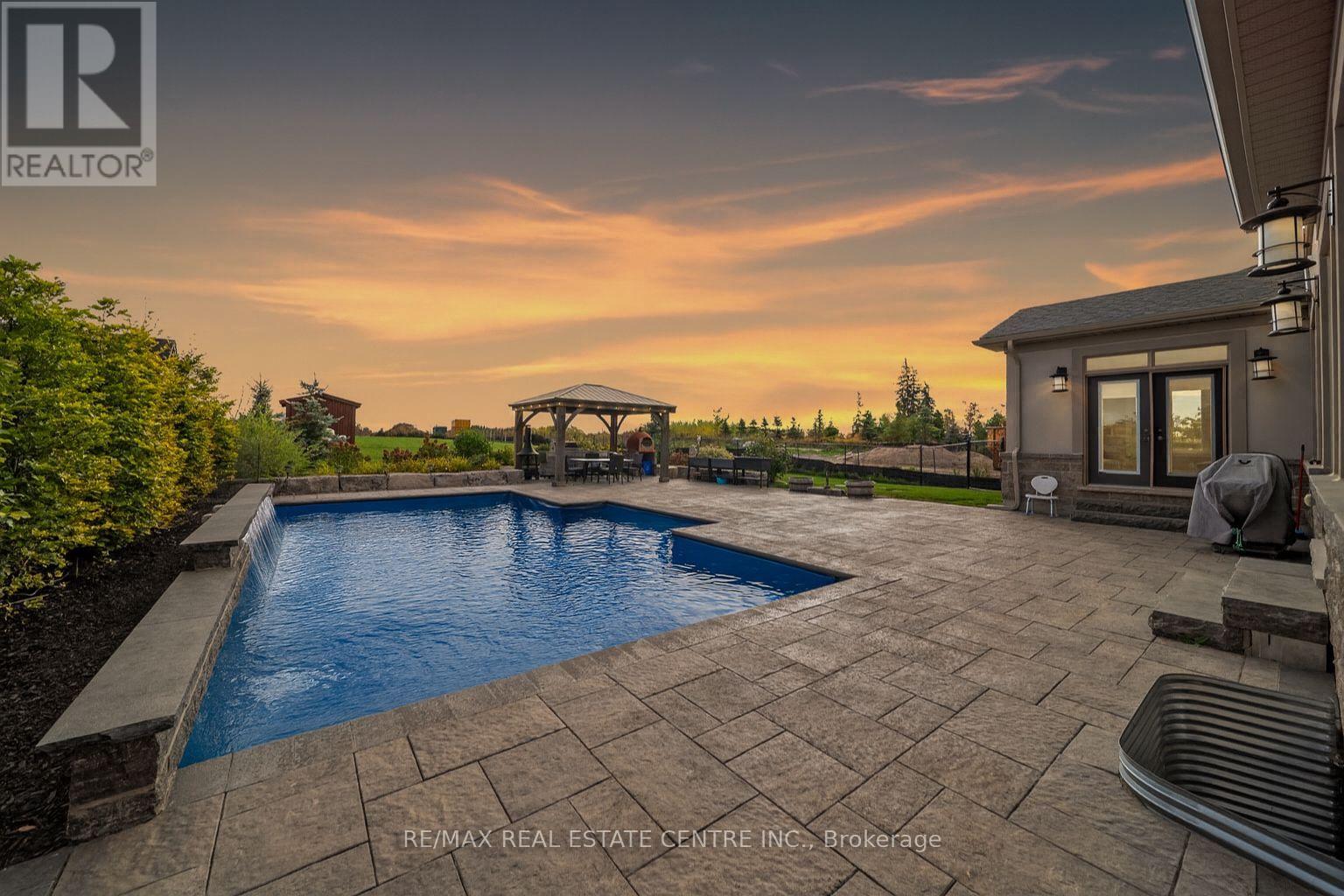 303 Sunnybrae Avenue, Innisfil, Ontario  L9S 1E5 - Photo 5 - N12698942