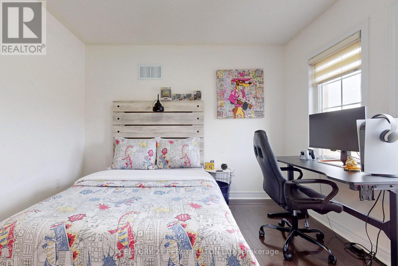 39 Jocada Court, Richmond Hill, Ontario  L4E 0Z5 - Photo 9 - N12698962