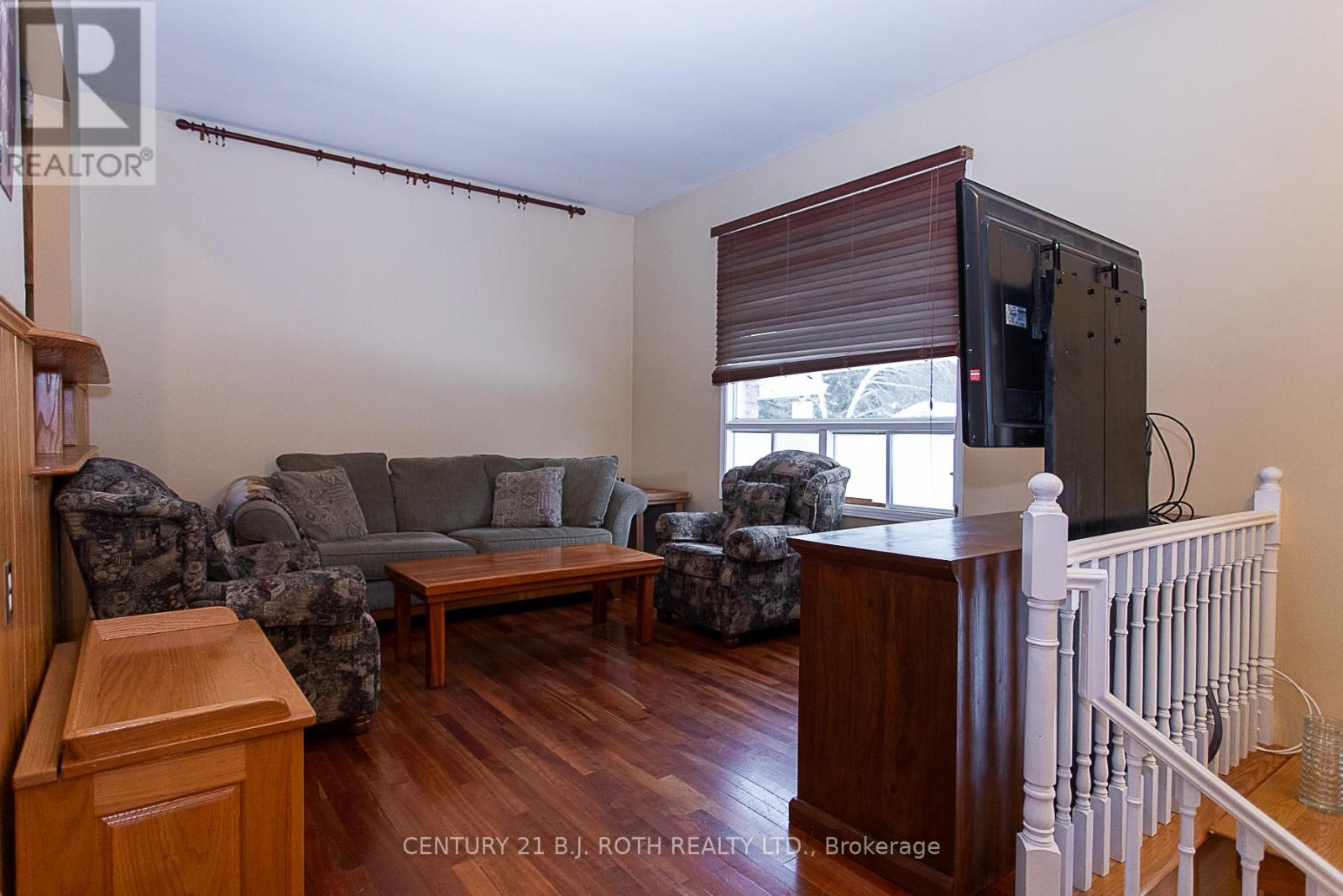 471 Scarlett Line, Oro-Medonte, Ontario  L0L 1V0 - Photo 10 - S12698936