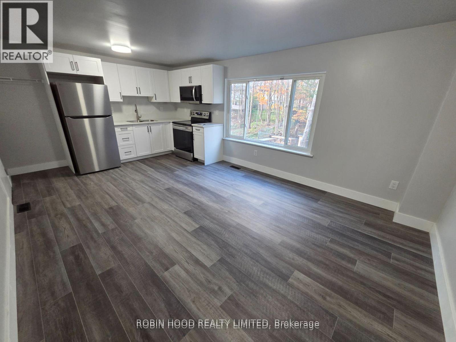 59 Scott Crescent, Barrie, Ontario  L4N 4W2 - Photo 12 - S12698938