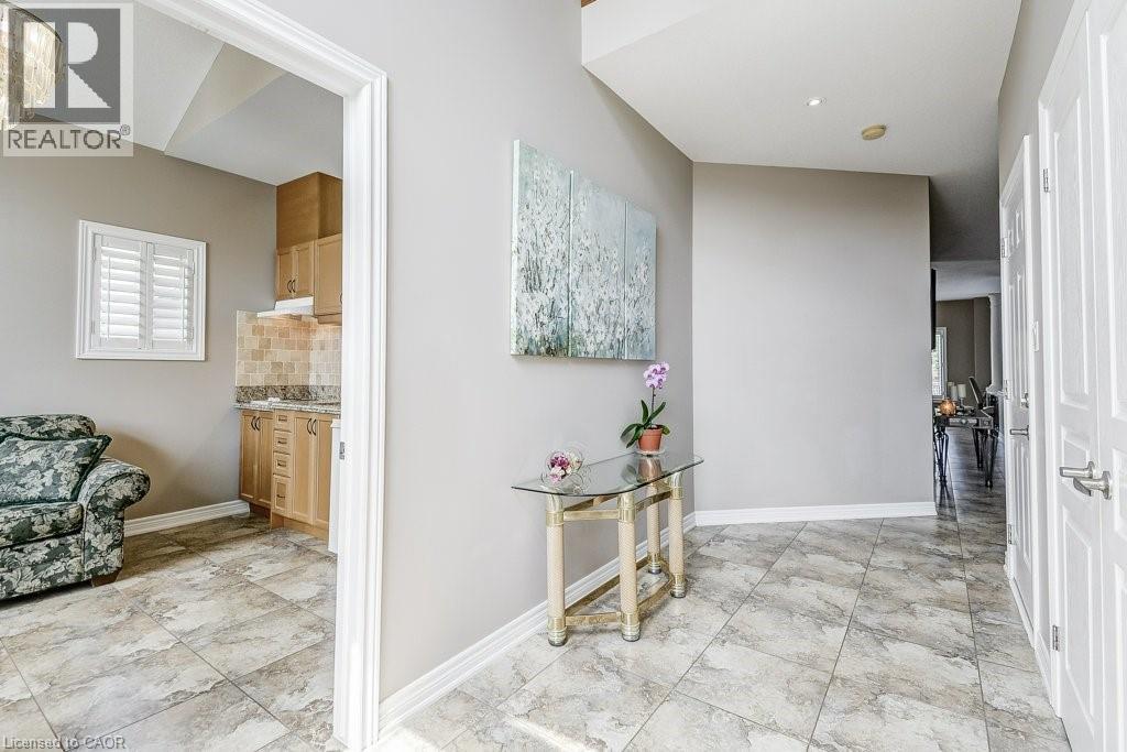 33 Lockman Drive, Ancaster, Ontario  L9K 0B9 - Photo 4 - 40785853