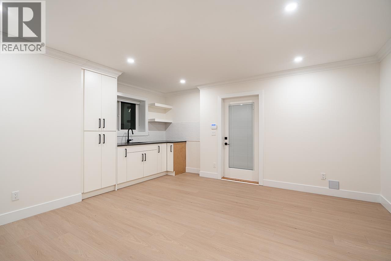 2 8667 Armstrong Avenue, Burnaby, British Columbia V3N 2H4 - Photo 32 - R3079611