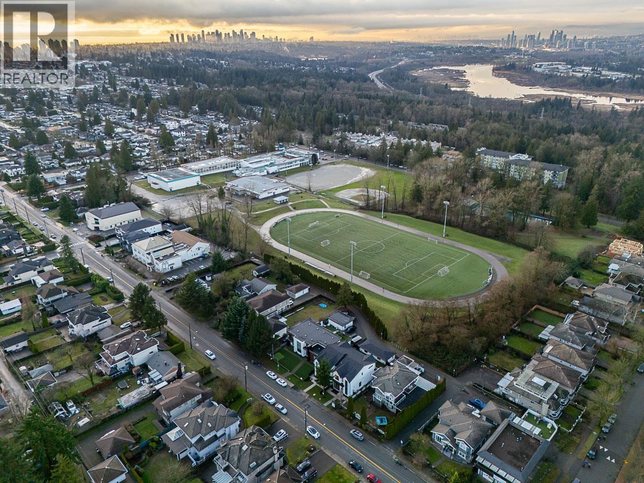 2 8667 Armstrong Avenue, Burnaby, British Columbia V3N 2H4 - Photo 39 - R3079611