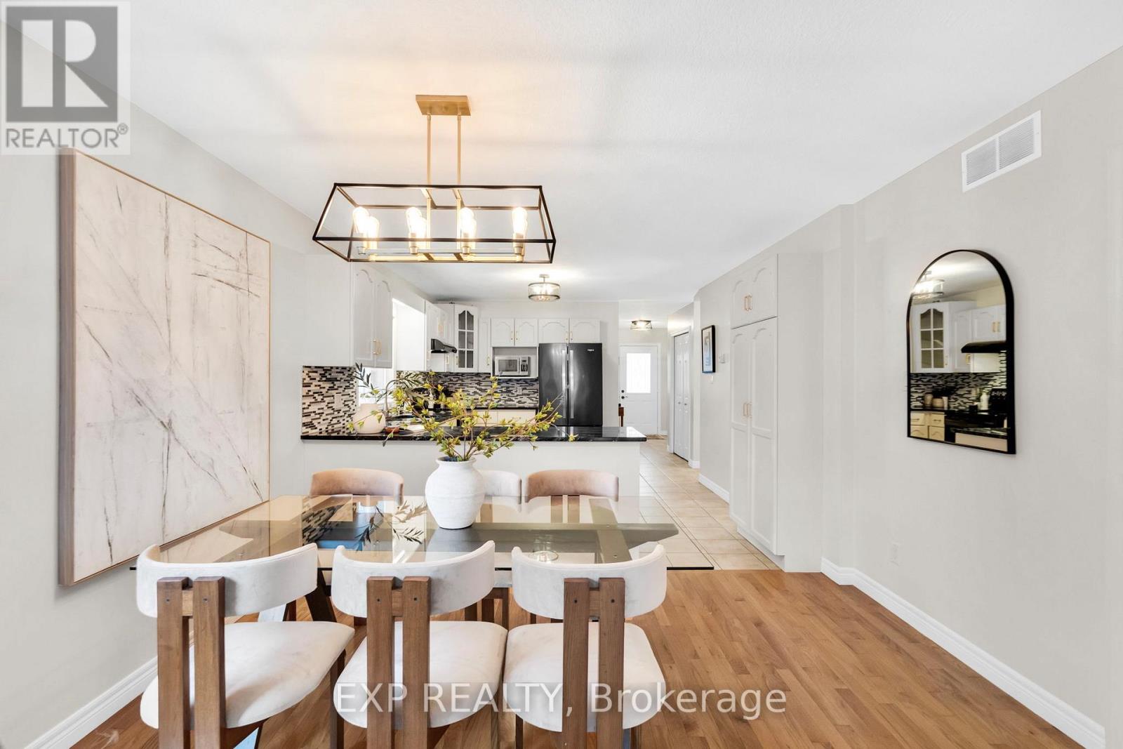 66 Doctor Moore Court, Halton Hills, Ontario  L7J 3A6 - Photo 12 - W12698946