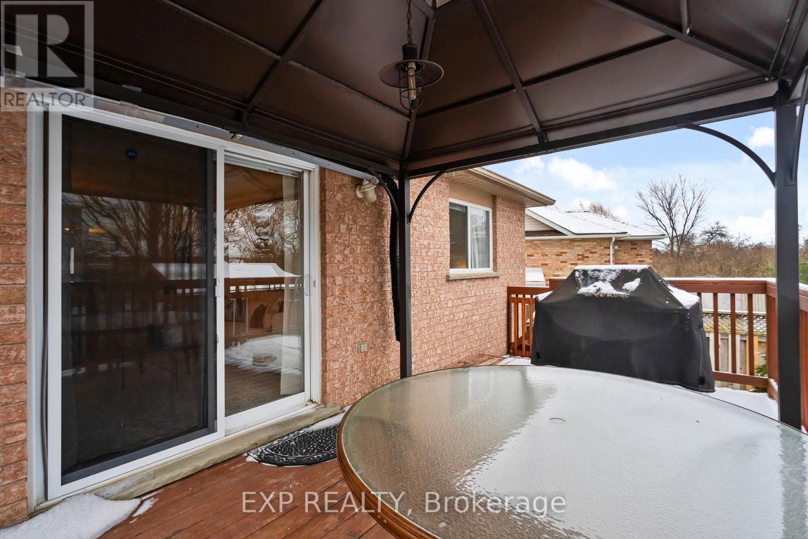 66 Doctor Moore Court, Halton Hills, Ontario  L7J 3A6 - Photo 35 - W12698946