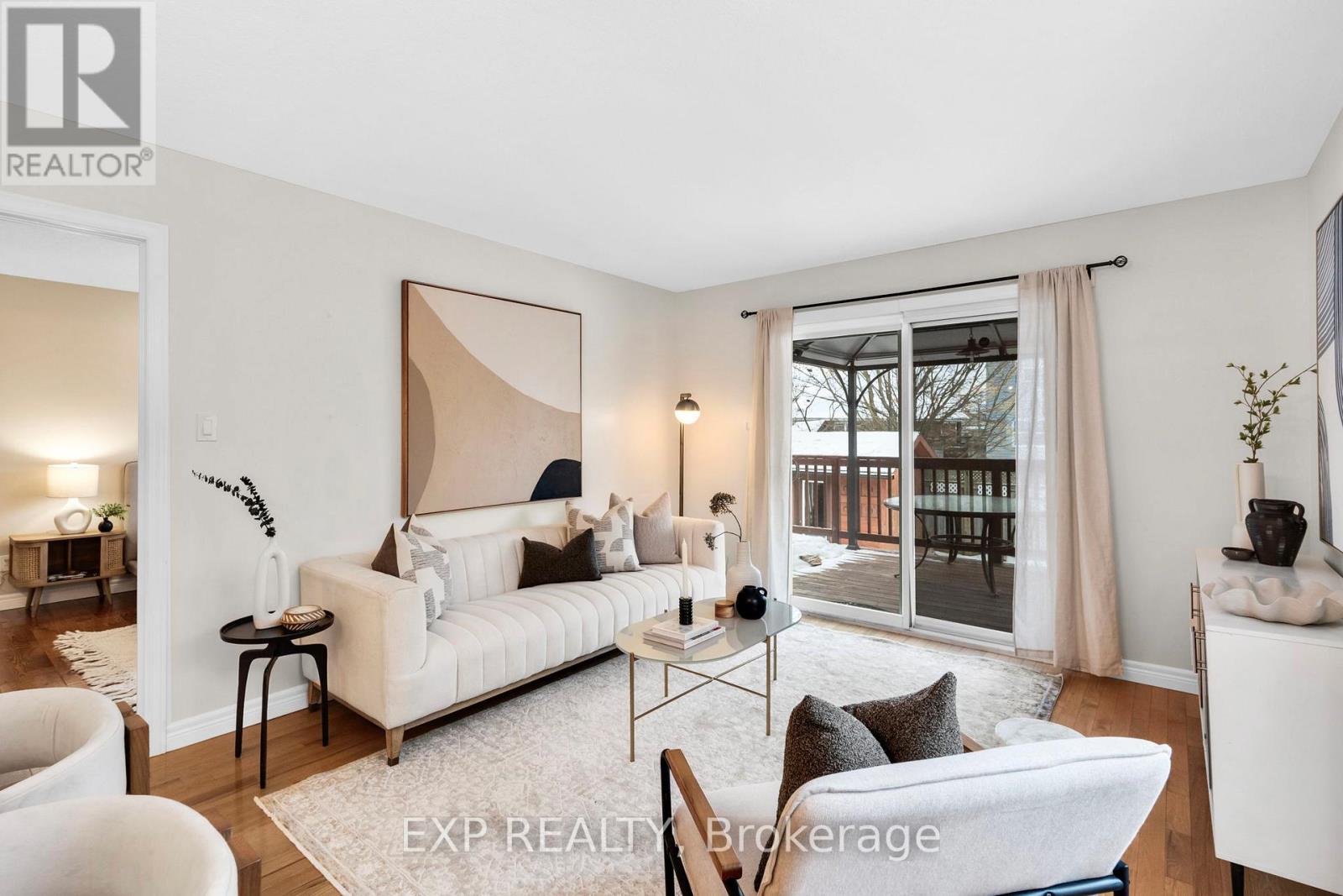 66 Doctor Moore Court, Halton Hills, Ontario  L7J 3A6 - Photo 6 - W12698946