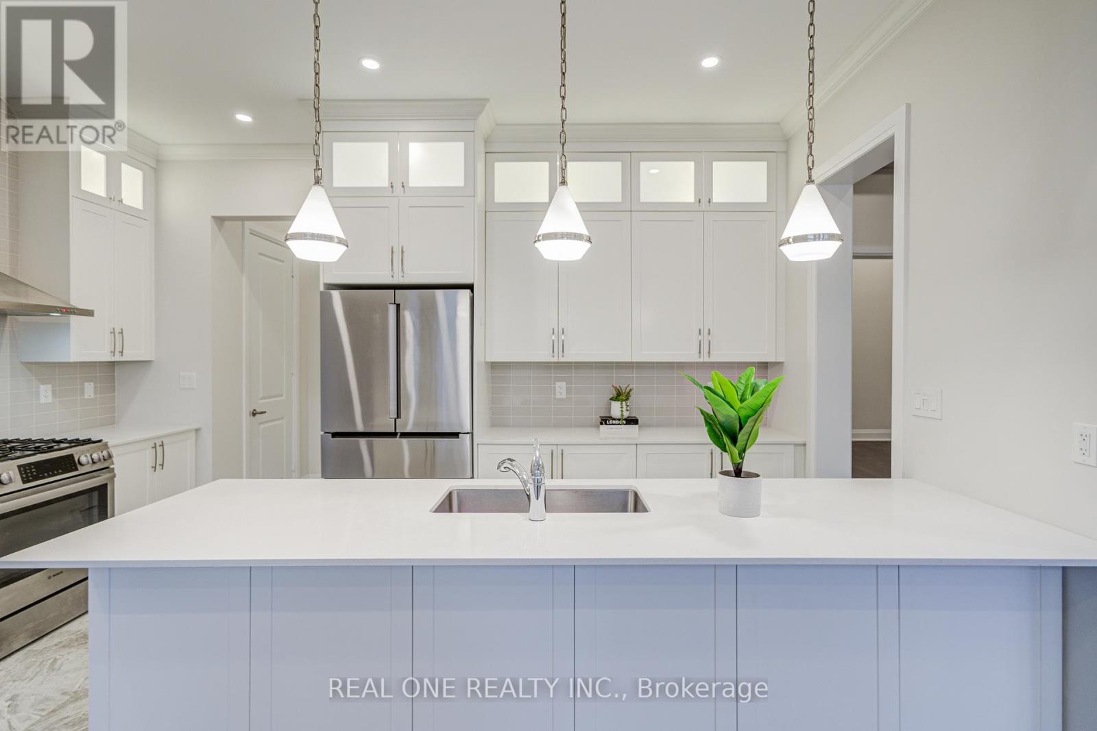 2440 Edward Leaver Trail, Oakville, Ontario  L6M 4G3 - Photo 15 - W12698956