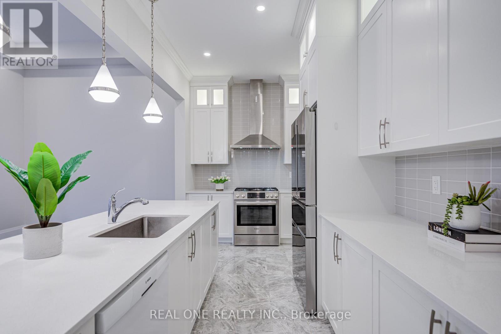 2440 Edward Leaver Trail, Oakville, Ontario  L6M 4G3 - Photo 17 - W12698956