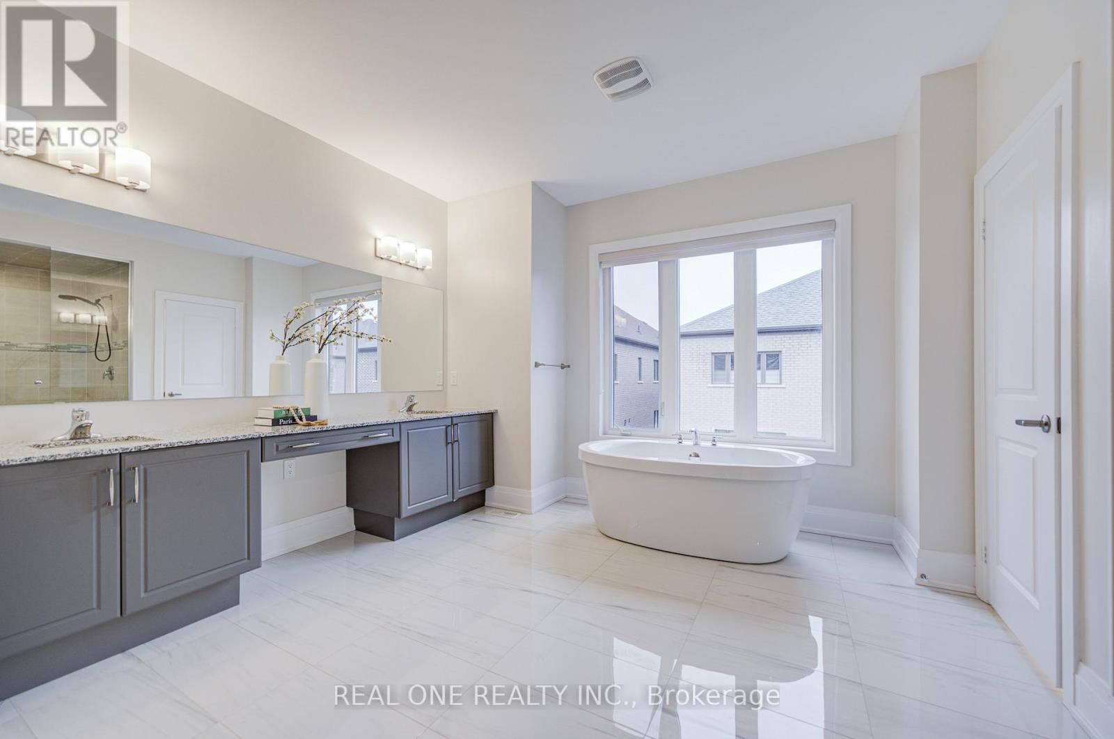 2440 Edward Leaver Trail, Oakville, Ontario  L6M 4G3 - Photo 24 - W12698956