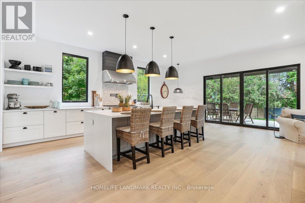 114 Reding Road, Hamilton, Ontario  L9G 1M8 - Photo 12 - X12698894