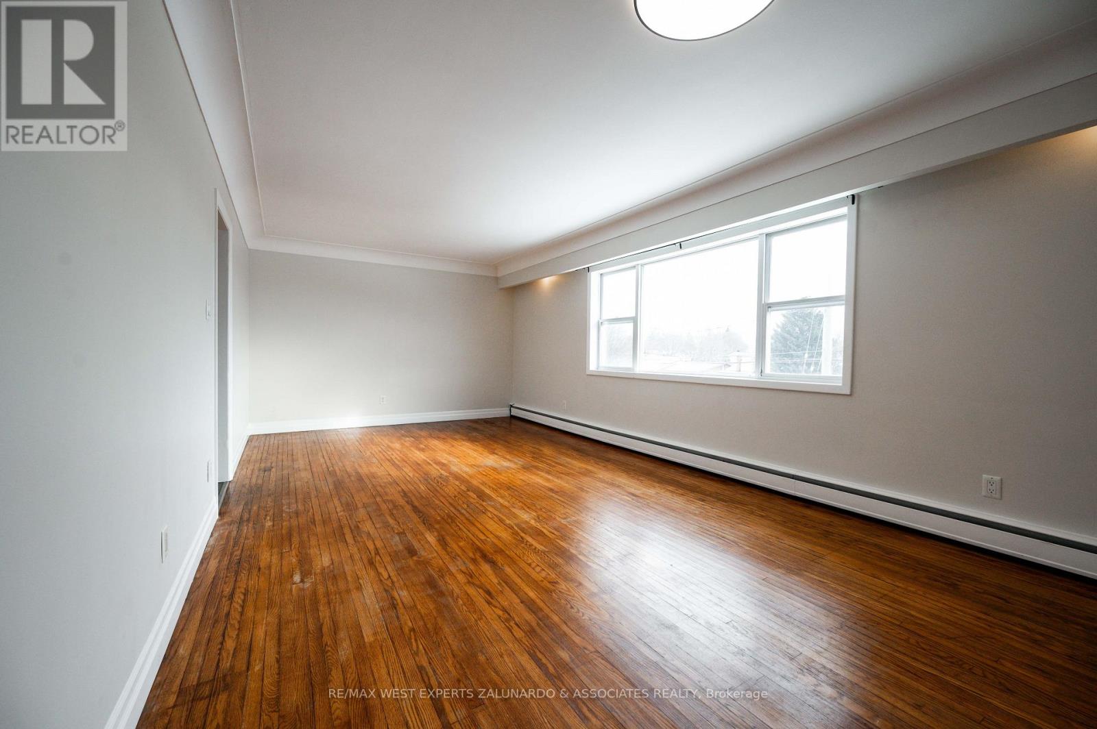 2 - 230 Sherwood Avenue, Kitchener, Ontario  N2B 1K3 - Photo 24 - X12698964