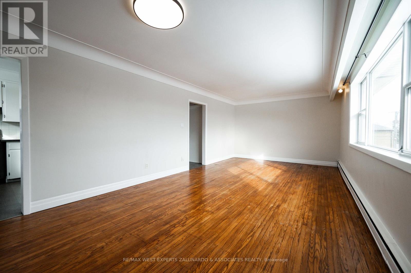 2 - 230 Sherwood Avenue, Kitchener, Ontario  N2B 1K3 - Photo 25 - X12698964