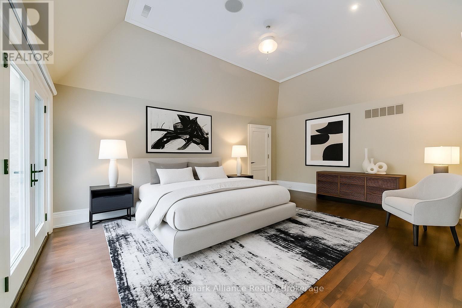 138 Dianne Avenue, Oakville, Ontario  L6J 4G9 - Photo 21 - W12699064