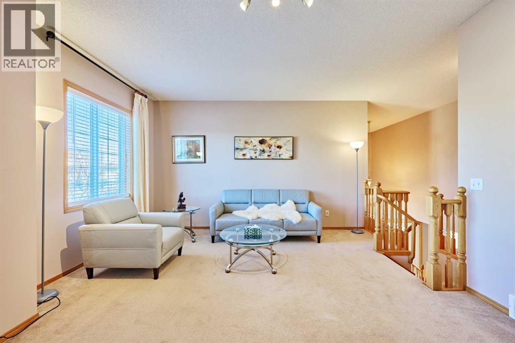 60 Edgeridge Close Nw, Calgary, Alberta  T3A 6K4 - Photo 19 - A2279380