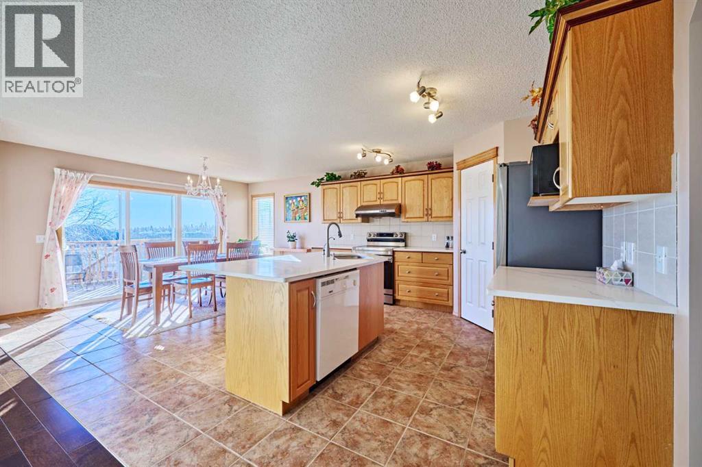 60 Edgeridge Close Nw, Calgary, Alberta  T3A 6K4 - Photo 8 - A2279380