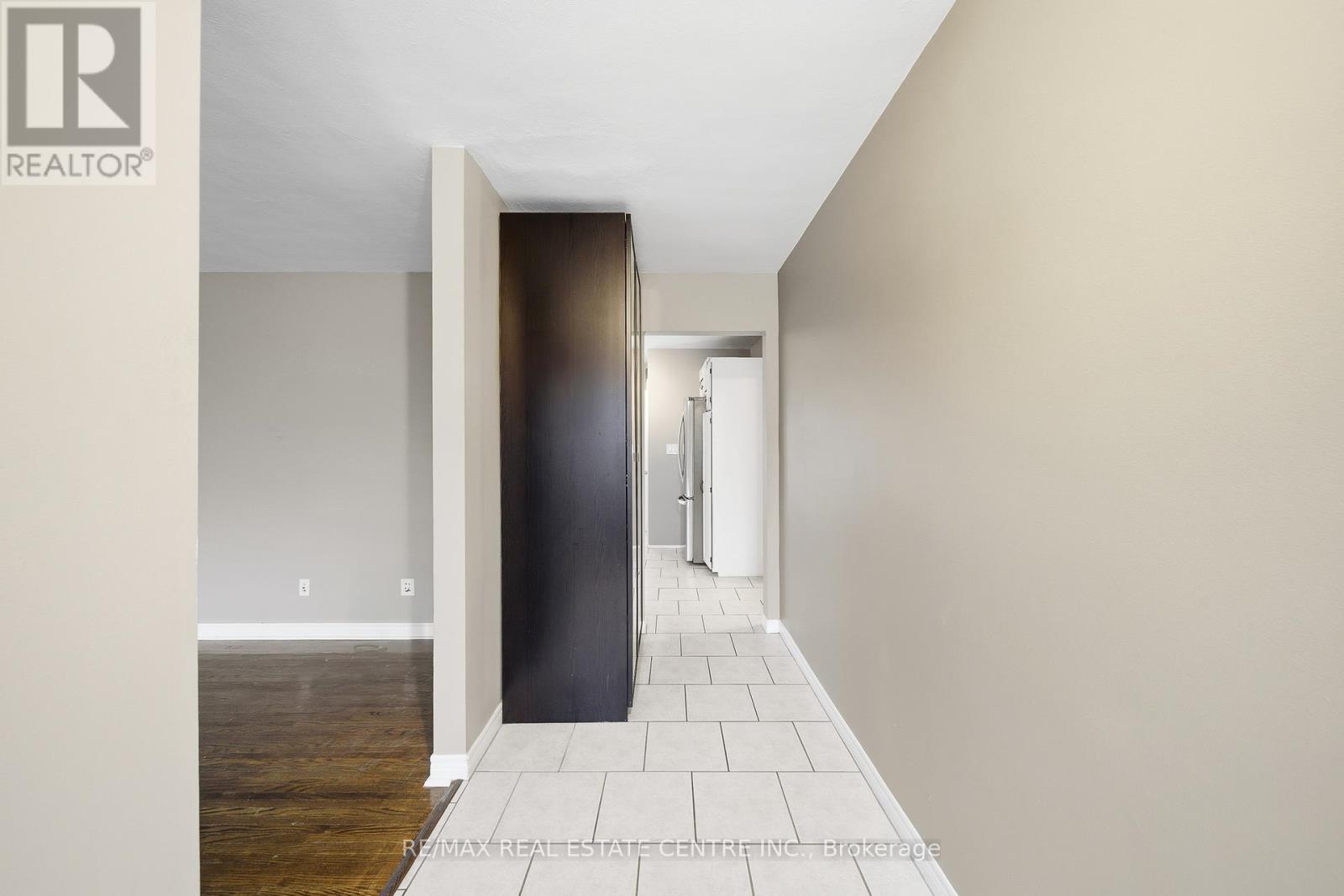 23 Battlefield Drive, Hamilton, Ontario  L8G 1T8 - Photo 9 - X12643302