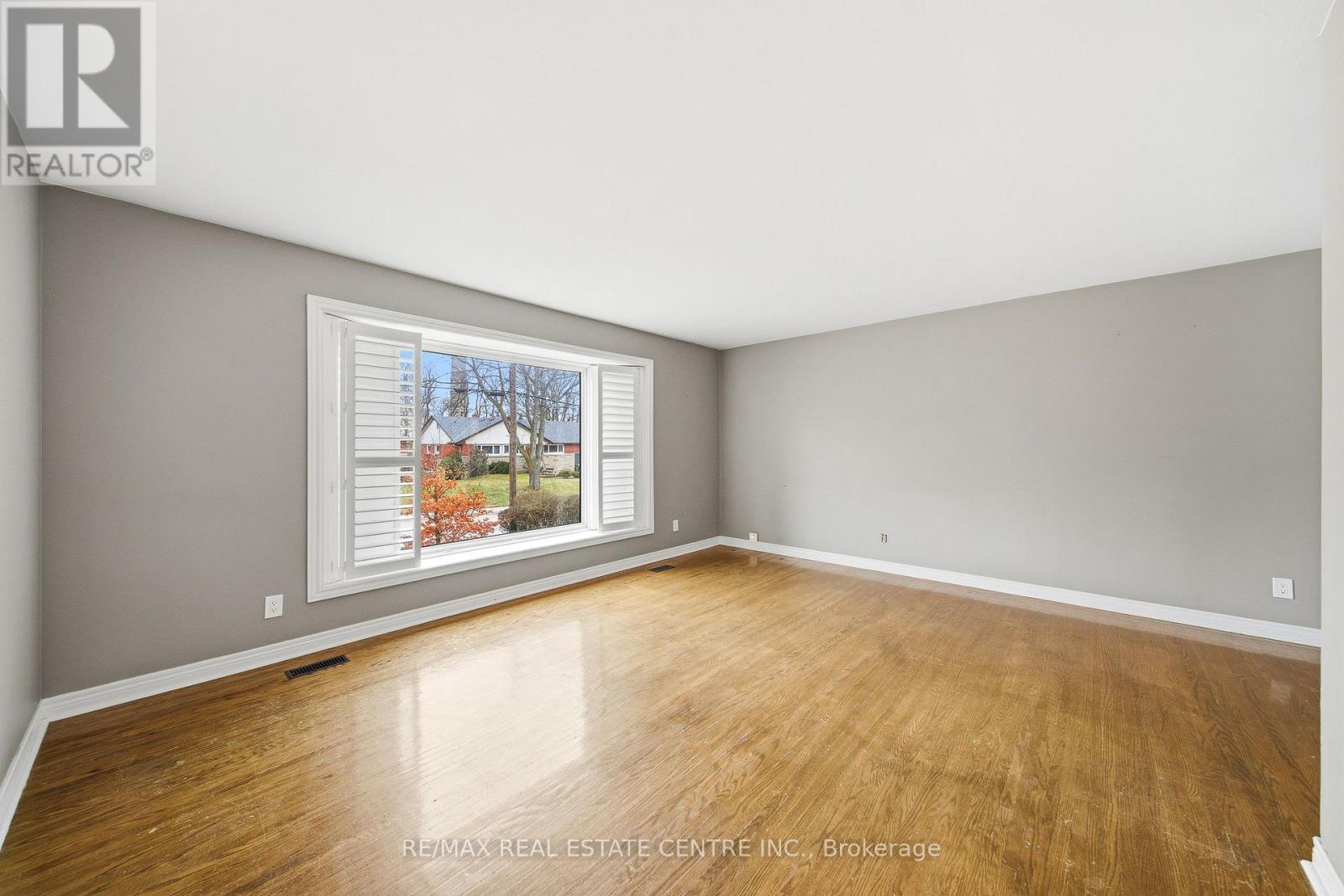 23 Battlefield Drive, Hamilton, Ontario  L8G 1T8 - Photo 10 - X12643302