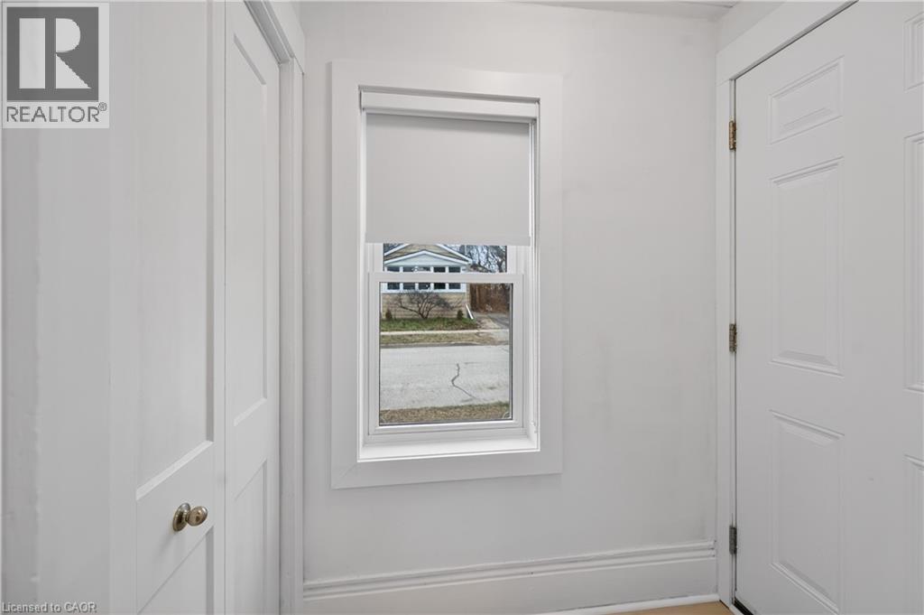 56 Division Street, St. Catharines, Ontario  L2R 3G5 - Photo 6 - 40798513