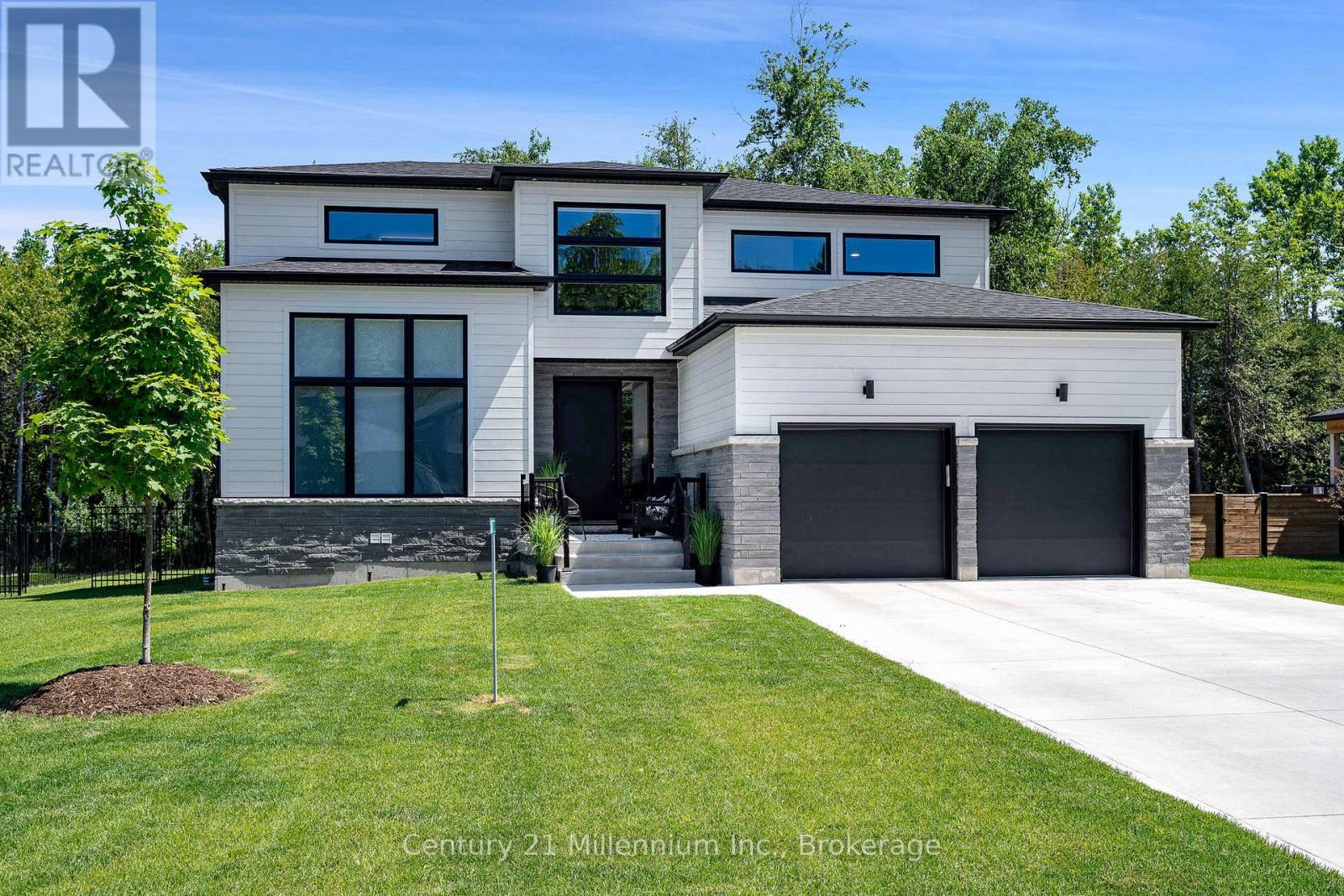 107 TEKIAH ROAD, Blue Mountains, Ontario