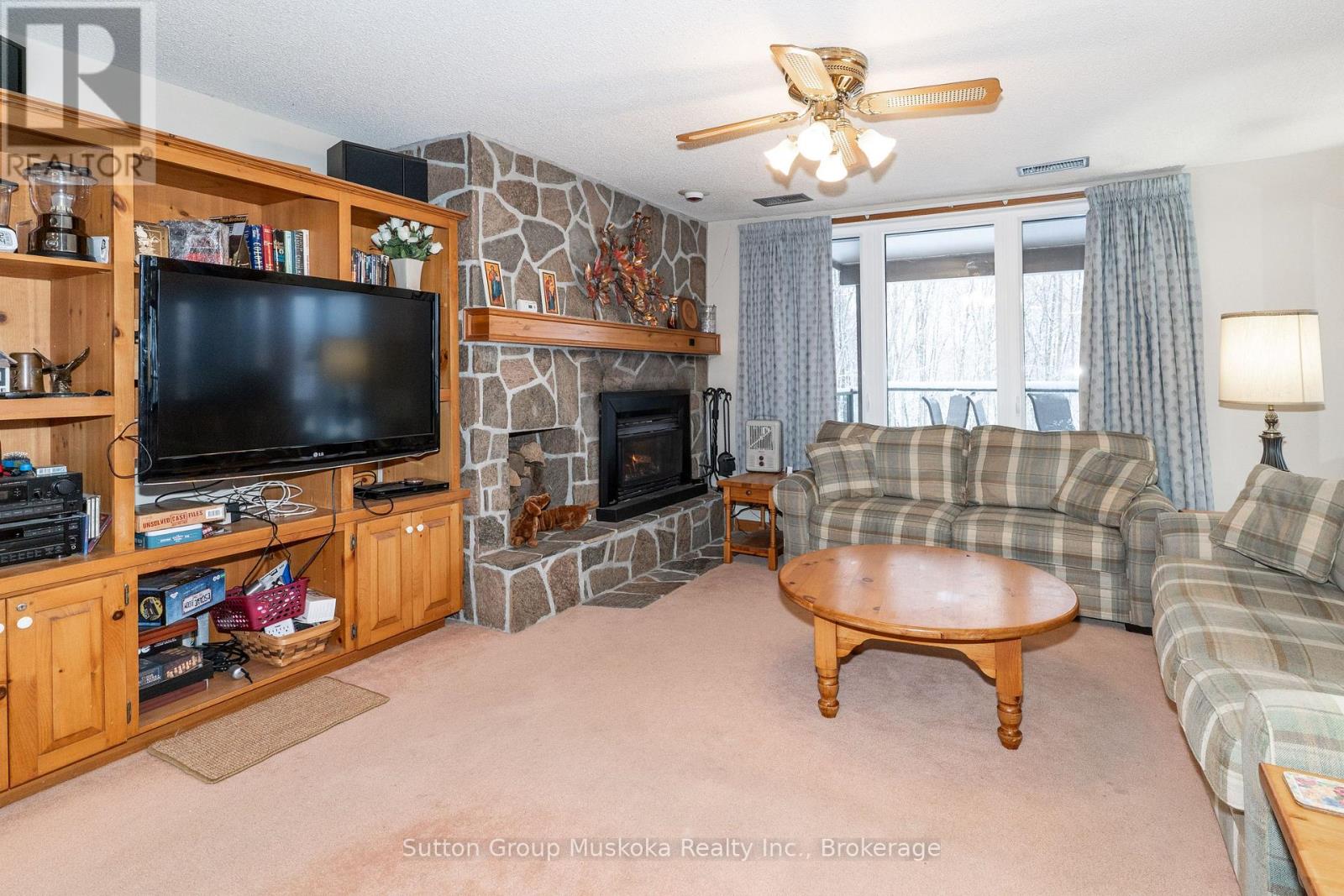 22-102 Oakridge - Deerhurst Resort Drive, Huntsville (Chaffey), Ontario  P1H 2E8 - Photo 4 - X12699192