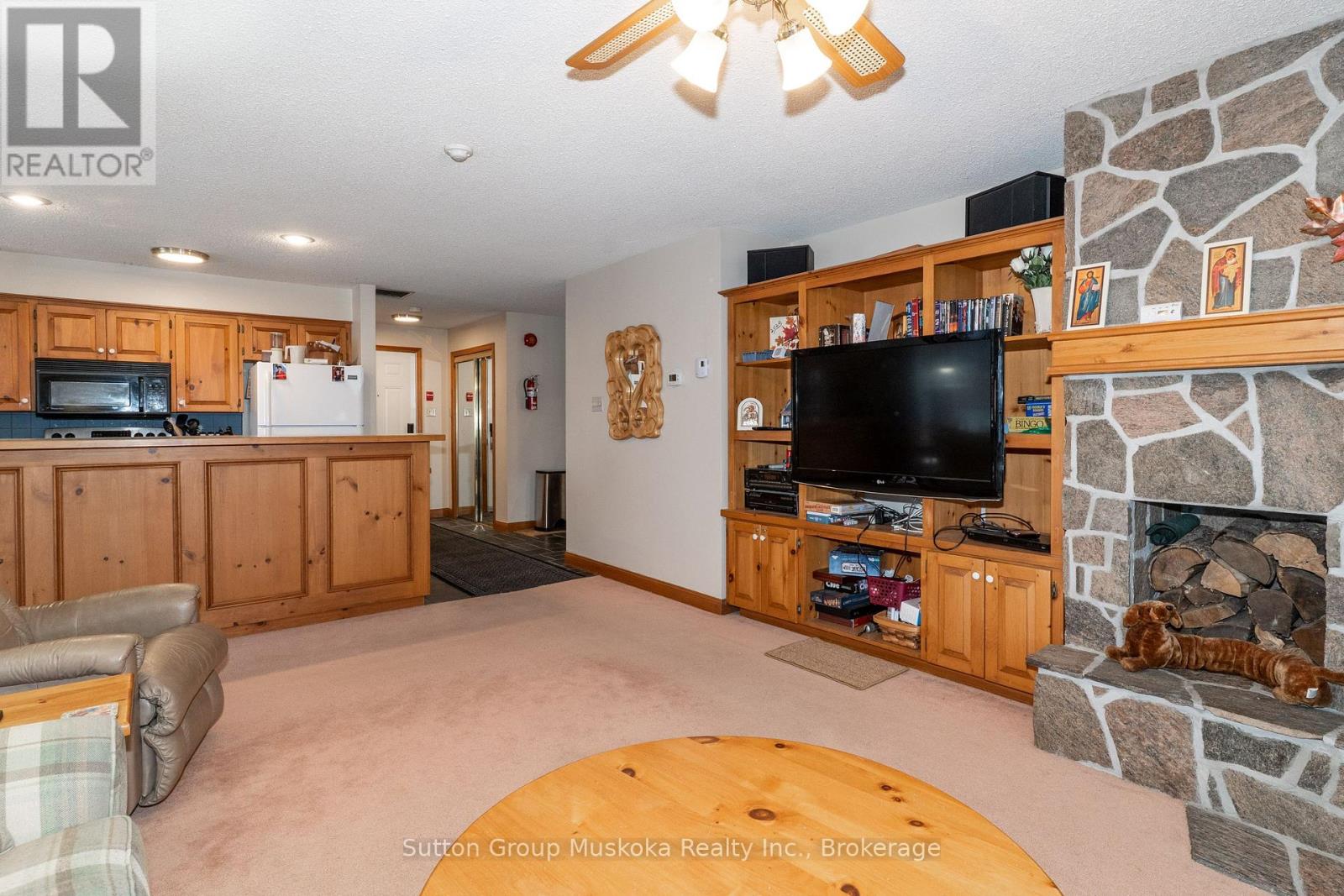 22-102 Oakridge - Deerhurst Resort Drive, Huntsville (Chaffey), Ontario  P1H 2E8 - Photo 5 - X12699192