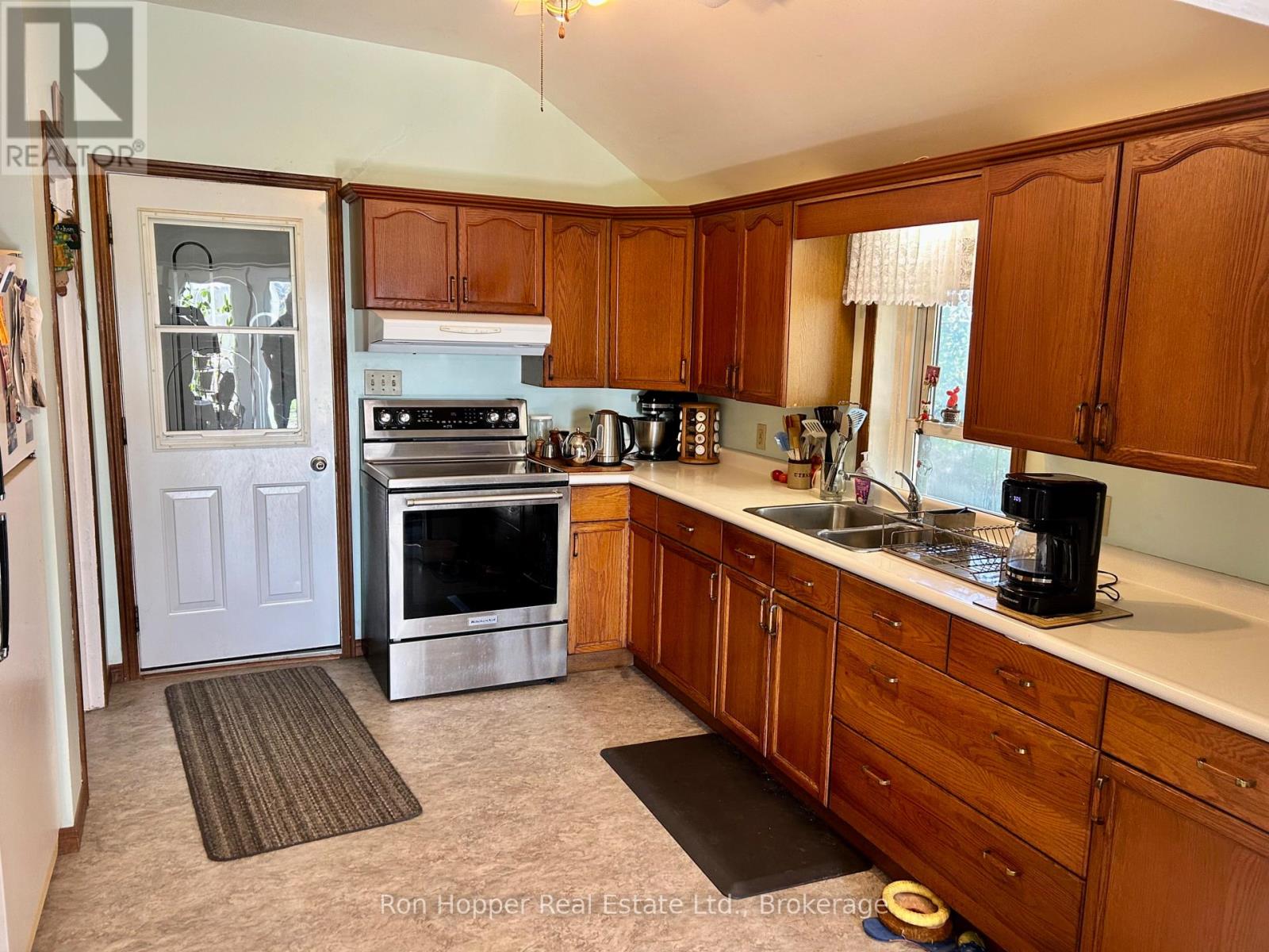 439567 Sydenham-Lakeshore Drive, Meaford, Ontario  N0H 1B0 - Photo 12 - X12699252