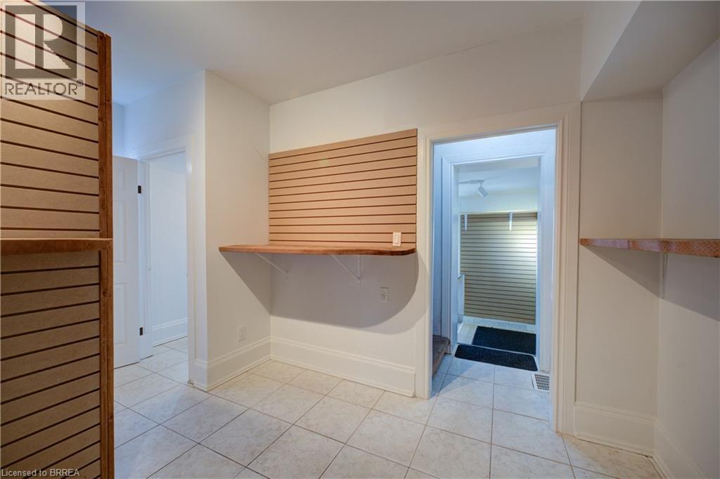 203 Brant Avenue Unit# 1, Brantford, Ontario  N3T 3J1 - Photo 20 - 40789922