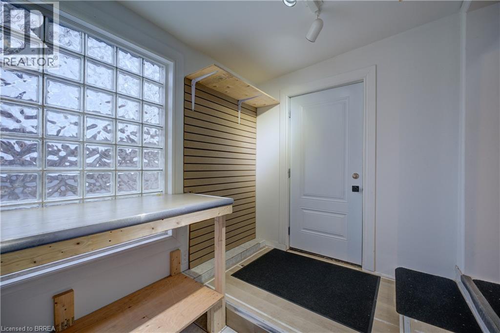 203 Brant Avenue Unit# 1, Brantford, Ontario  N3T 3J1 - Photo 23 - 40789922