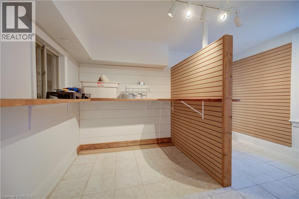 203 Brant Avenue Unit# 1, Brantford, Ontario  N3T 3J1 - Photo 19 - 40789922