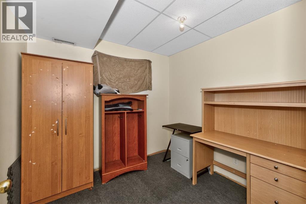 43 Somercrest Circle Sw, Calgary, Alberta  T2Y 3H1 - Photo 22 - A2278078