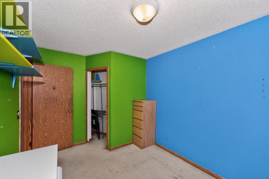 43 Somercrest Circle Sw, Calgary, Alberta  T2Y 3H1 - Photo 14 - A2278078