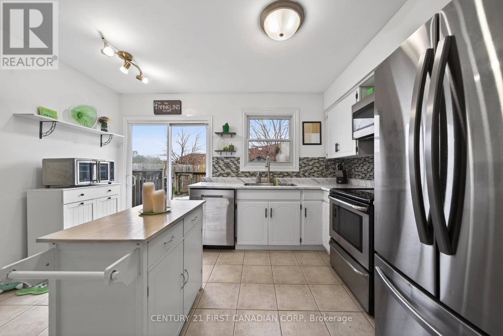 190 Ensign Drive, London South, Ontario  N6J 4R7 - Photo 12 - X12699106